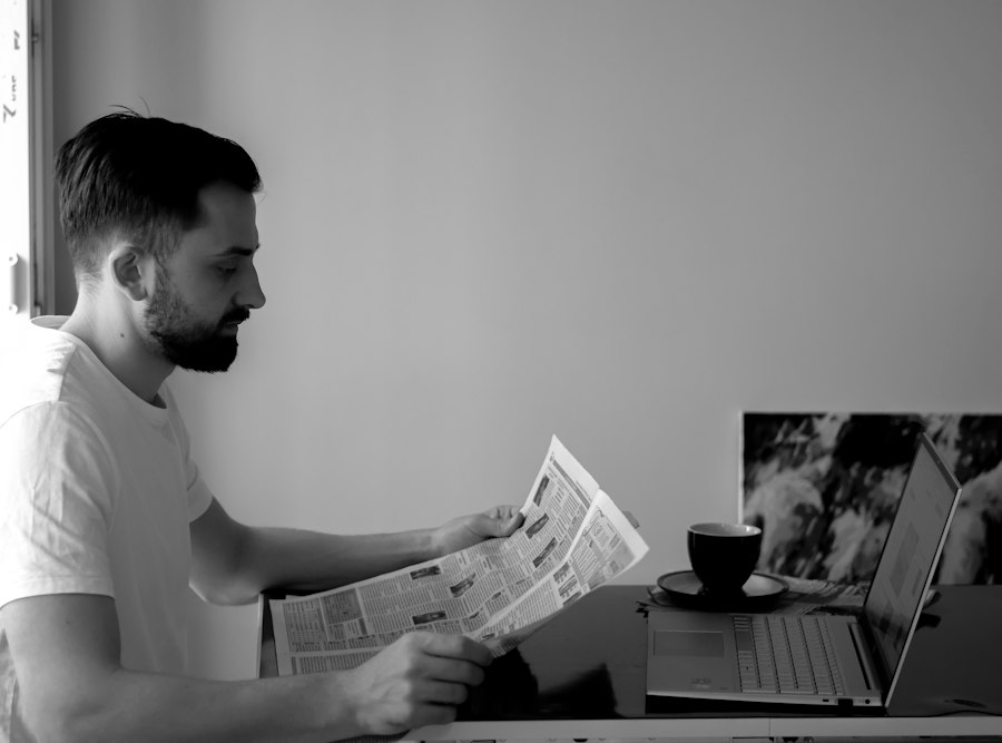 relationship between readers and journalists