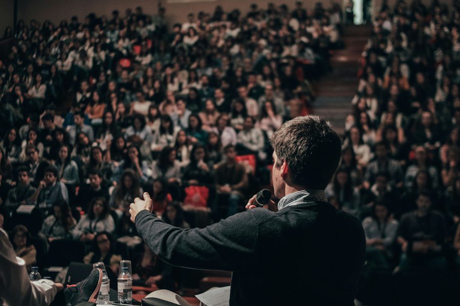 audience comments debate tone influence